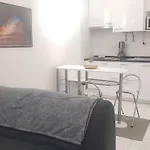 Apartamento T1 A Poucos Metros Do Centro E Praias
