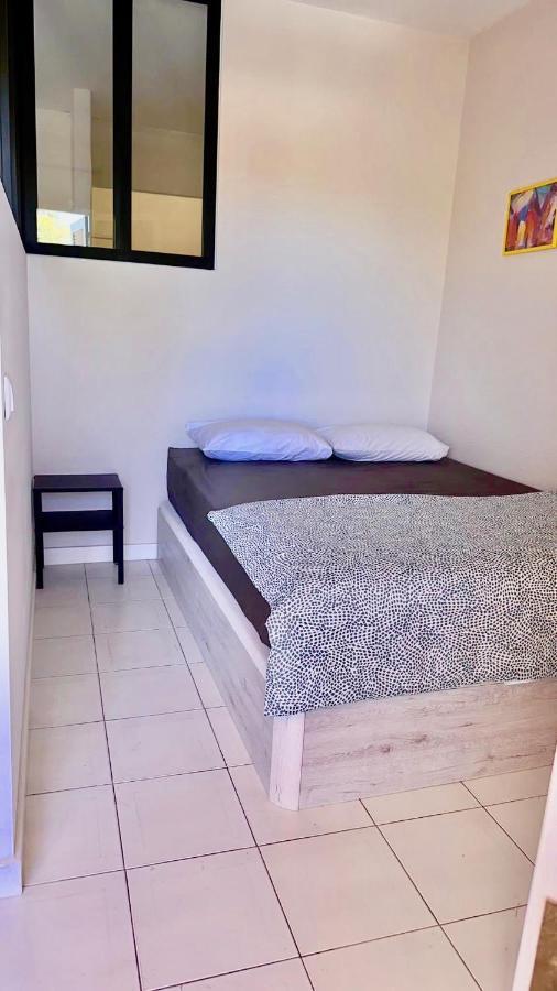 Apartamento T1 A Poucos Metros Do Centro E Praias Apartment *
